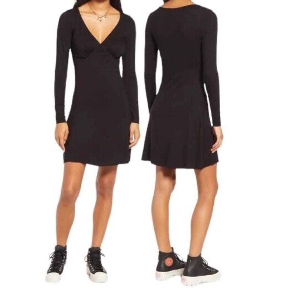BP Dress Long Sleeve V-Neck Mini Black Solid Casual Neutral